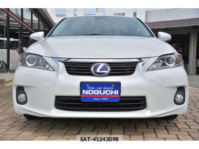 Lexus CT 2011-11 7962373-1
