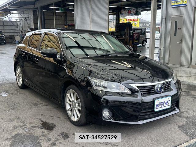 Lexus CT 2013-02 7962372-16