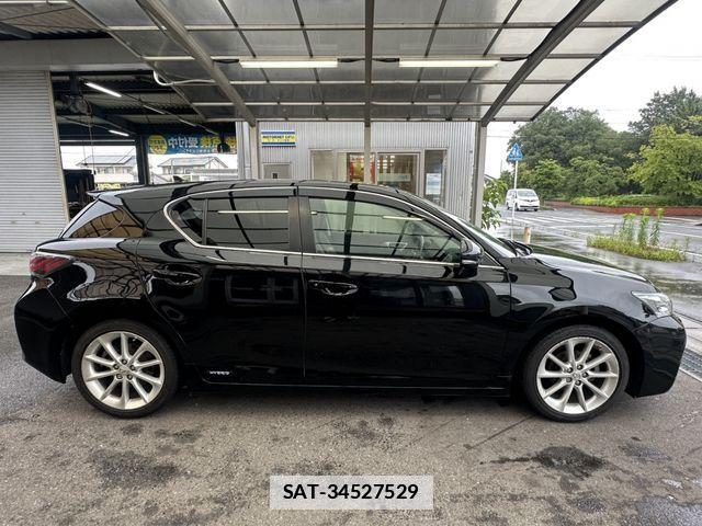 Lexus CT 2013-02 7962372-17