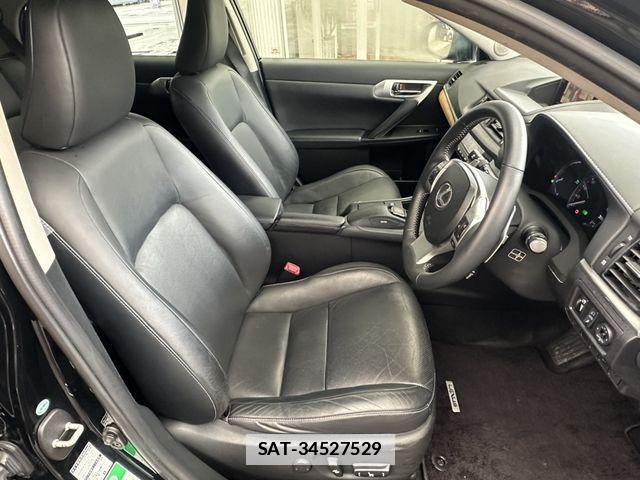 Lexus CT 2013-02 7962372-26