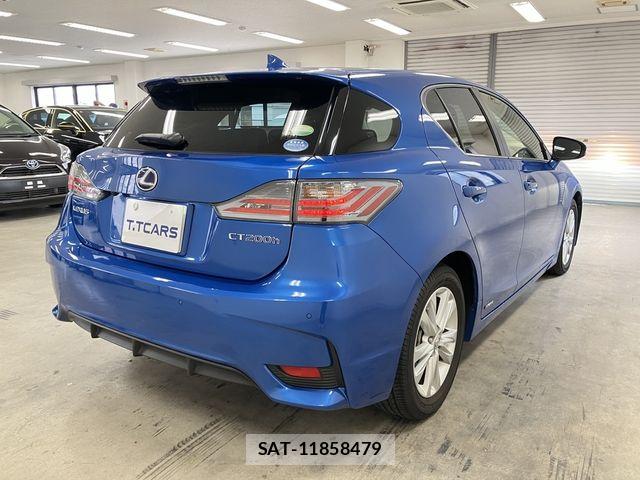 Lexus CT 2016-11 7962371-23