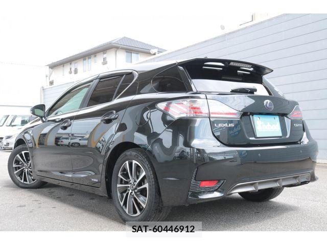 Lexus CT 2016-10 7979741-1
