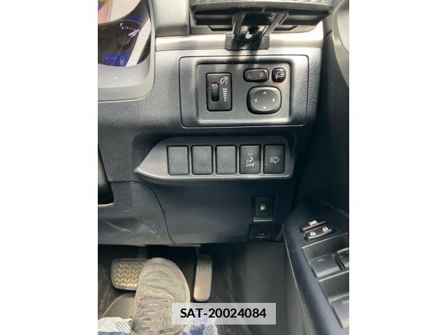 Lexus CT 2012-04 7979744-19