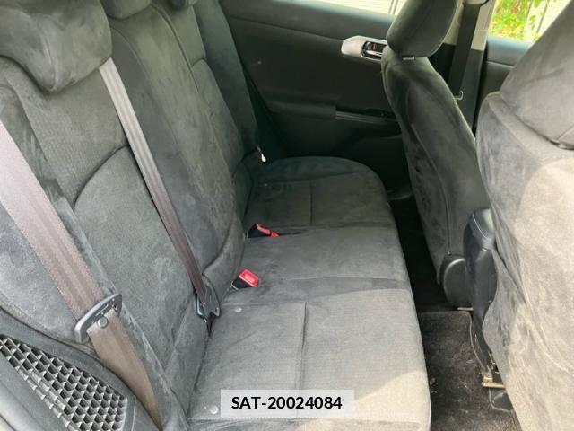Lexus CT 2012-04 7979744-7