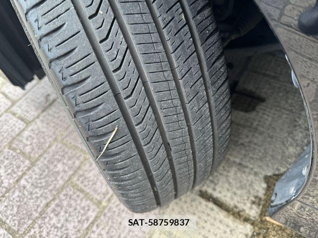 Lexus CT 2011-03 7979745-9