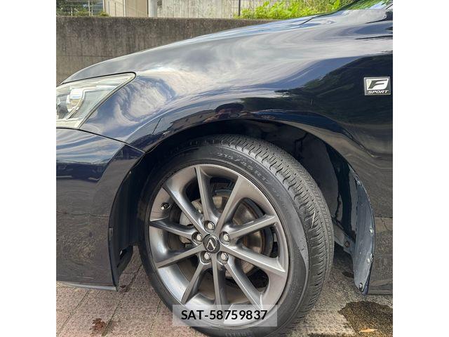 Lexus CT 2011-03 7979745-2