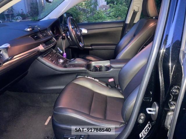 Lexus CT 2013-09 8036387-9