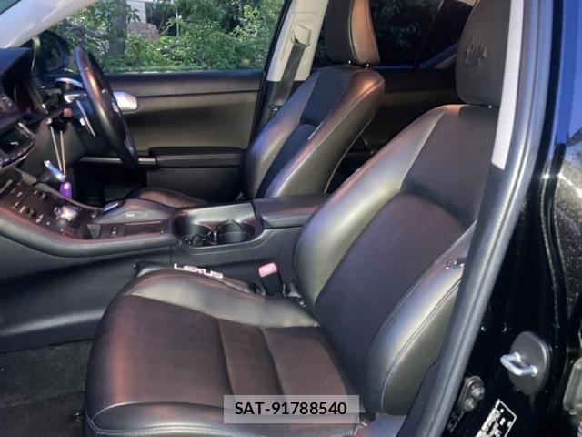 Lexus CT 2013-09 8036387-10