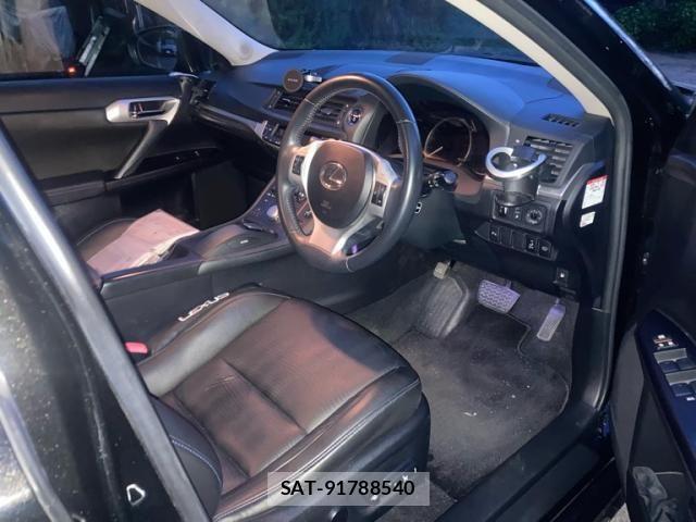 Lexus CT 2013-09 8036387-13