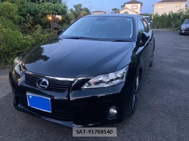 Lexus CT 2013-09 8036387-1
