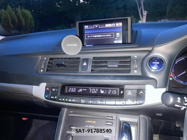 Lexus CT 2013-09 8036387-19