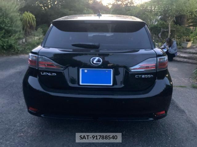 Lexus CT 2013-09 8036387-3
