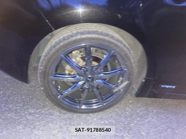 Lexus CT 2013-09 8036387-5