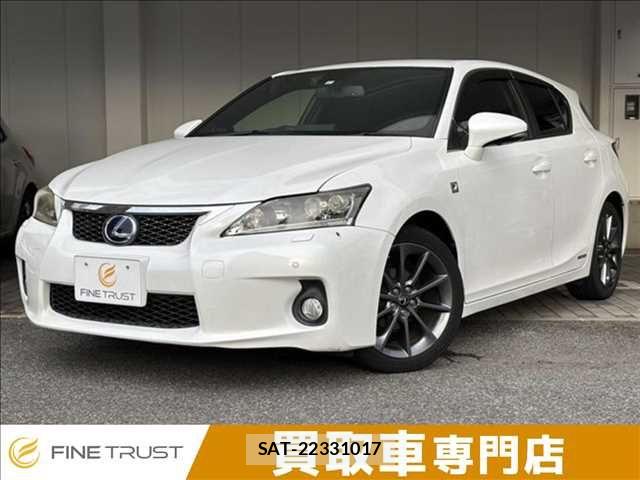 Lexus CT 2011-11 8036388-0