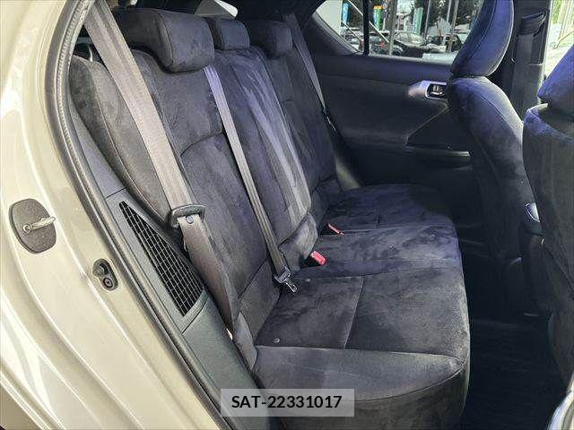 Lexus CT 2011-11 8036388-6