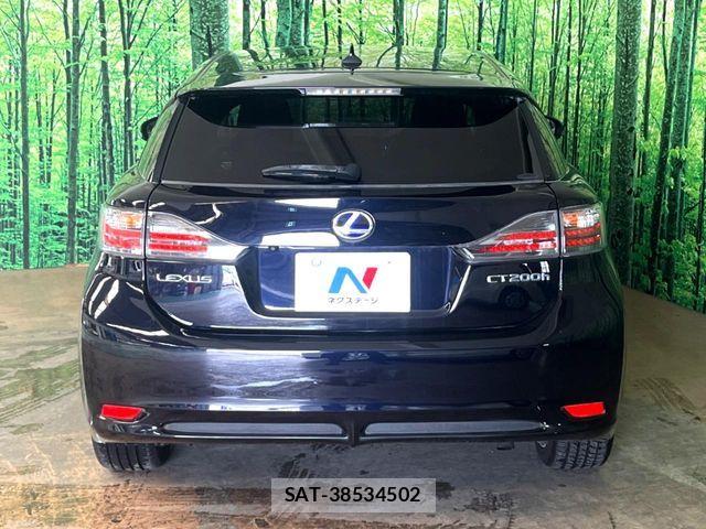 Lexus CT 2012-10 8036386-10