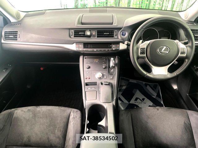 Lexus CT 2012-10 8036386-1