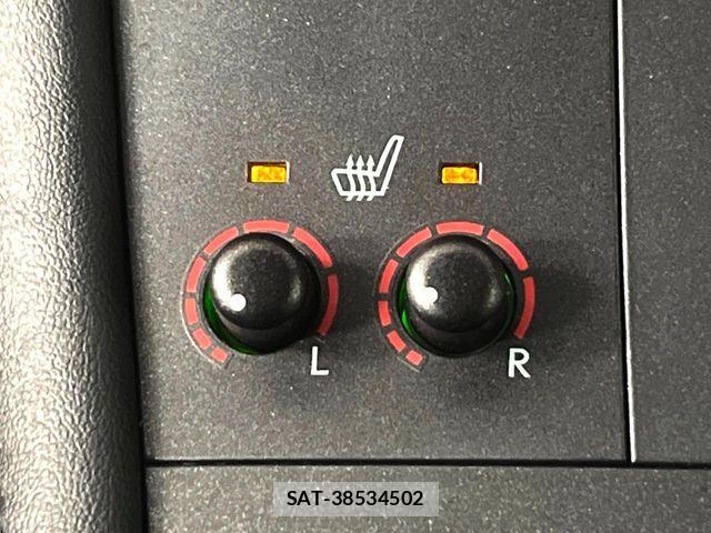 Lexus CT 2012-10 8036386-5