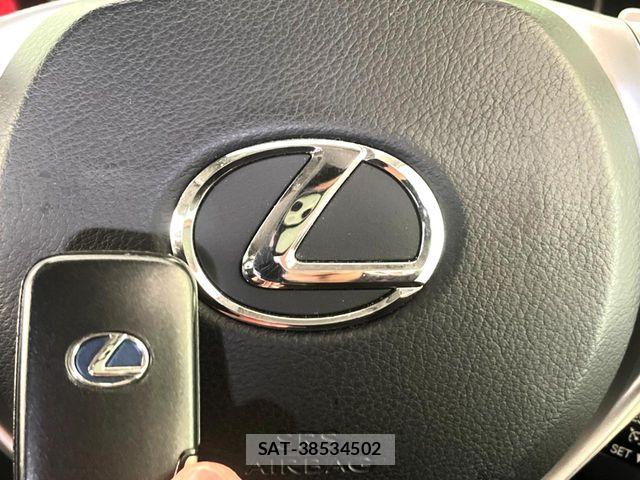 Lexus CT 2012-10 8036386-8