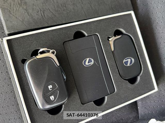 Lexus CT 2017-12 8074325-18