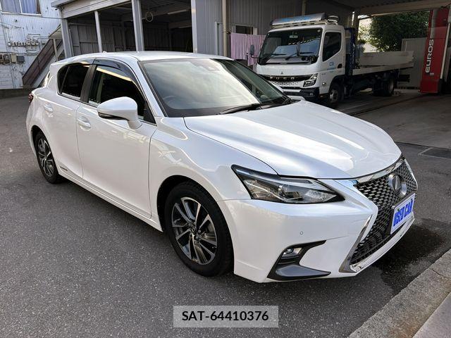 Lexus CT 2017-12 8074325-5