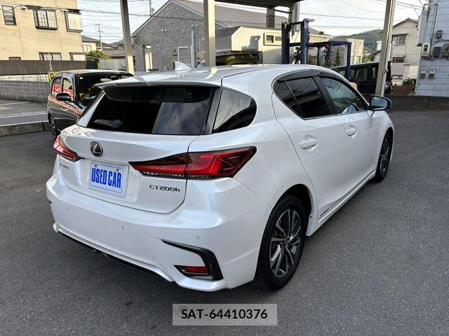 Lexus CT 2017-12 8074325-6