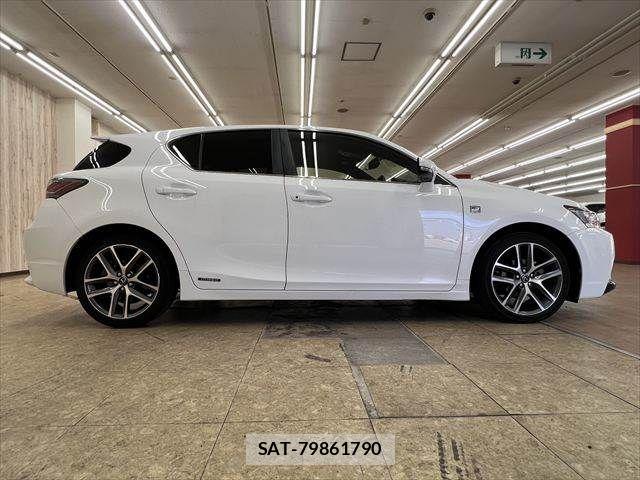 Lexus CT 2014-01 8074323-15