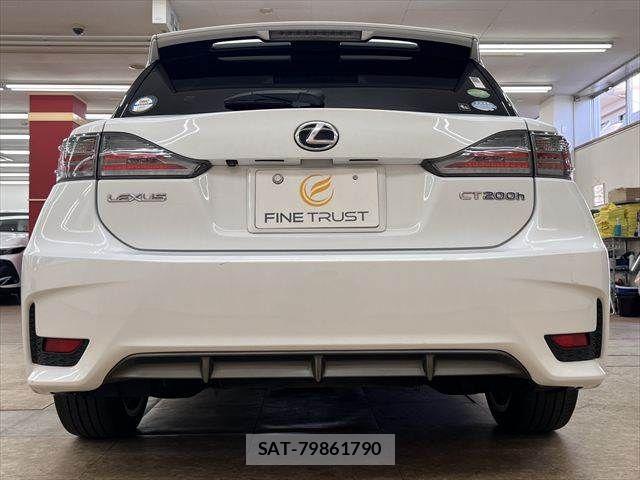 Lexus CT 2014-01 8074323-16
