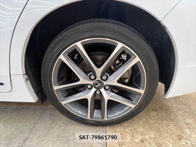 Lexus CT 2014-01 8074323-27