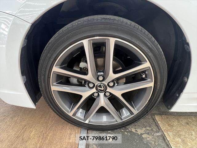 Lexus CT 2014-01 8074323-28