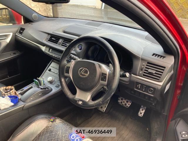 Lexus CT 2011-02 8100108-14