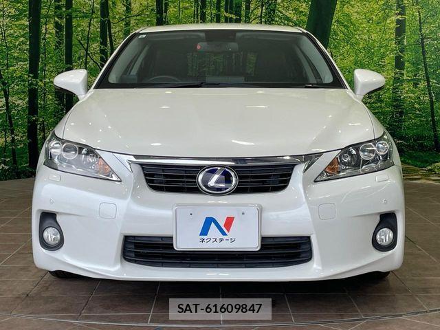 Lexus CT 2013-08 8100106-13