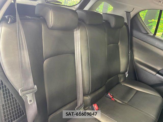 Lexus CT 2013-08 8100106-8