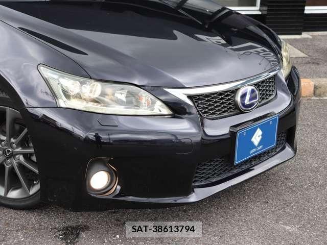 Lexus CT 2011-08 8130990-17