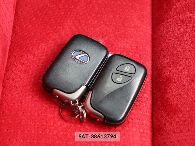 Lexus CT 2011-08 8130990-26
