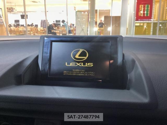 Lexus CT 2012-01 8130993-15