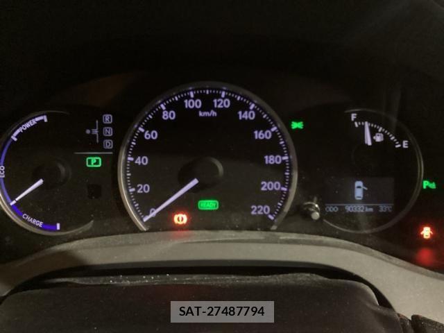 Lexus CT 2012-01 8130993-16