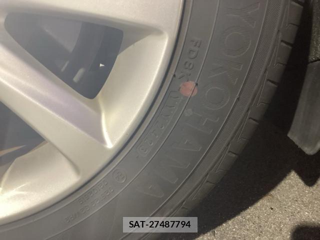 Lexus CT 2012-01 8130993-6
