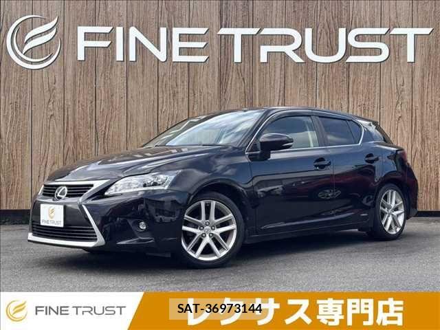 Lexus CT 2015-07 8130992-0
