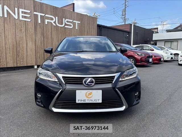 Lexus CT 2015-07 8130992-14