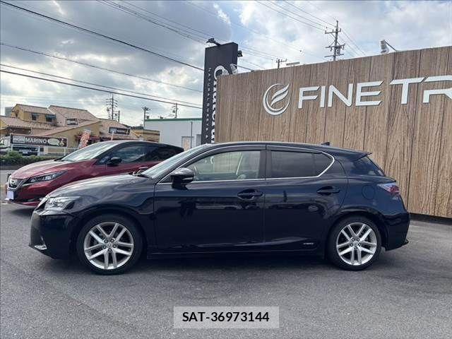 Lexus CT 2015-07 8130992-20