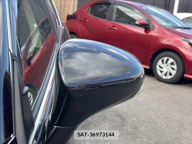 Lexus CT 2015-07 8130992-25