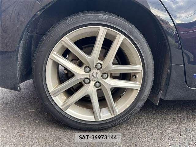 Lexus CT 2015-07 8130992-27
