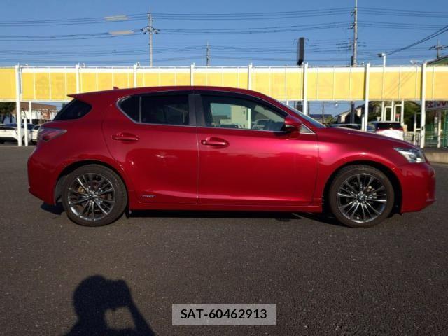 Lexus CT 2013-06 8146052-10