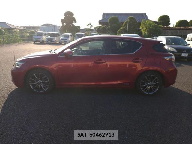 Lexus CT 2013-06 8146052-11