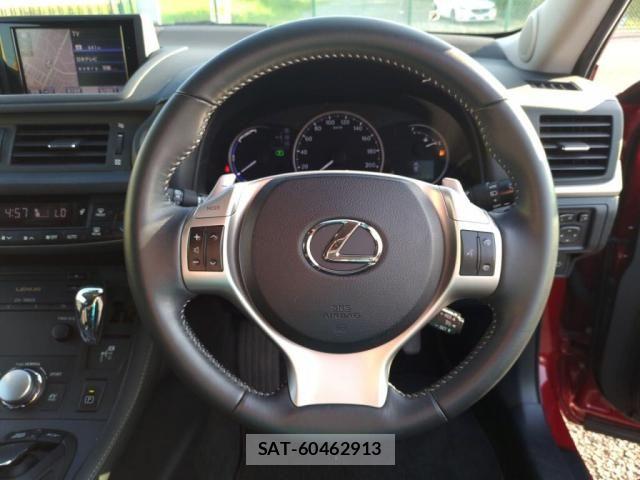 Lexus CT 2013-06 8146052-19