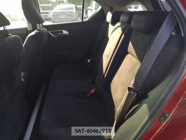 Lexus CT 2013-06 8146052-22