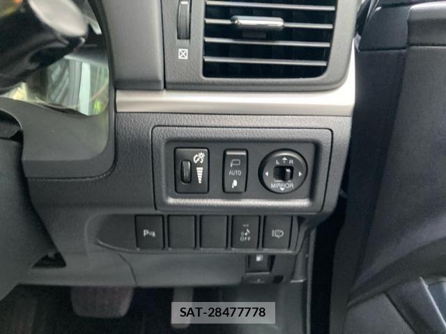 Lexus CT 2011-12 8146053-17