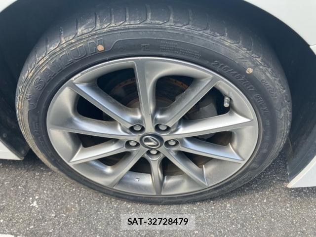 Lexus CT 2012-11 8146051-7