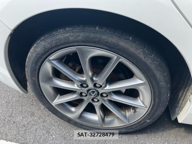 Lexus CT 2012-11 8146051-8